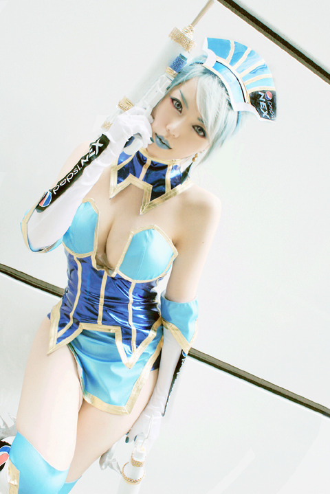 ifievergetintocosplay:  South Korean Cosplayer Ekiholic on Deviantart & Twitter Source: Ekiholic Ifievergetintocosplay 