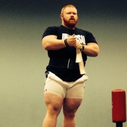 thebigbearcave:  Yes, his thighs are indeed ridiculous….. so