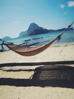 thelovenotebook:  More photography here