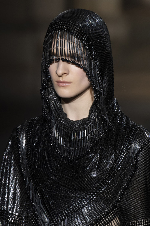 monsieur-j:  Paco Rabanne Fall 2020 Runway Details