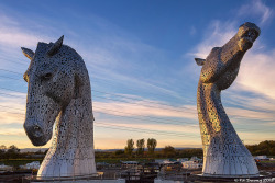 itscolossal:  Giant ‘Kelpies’ Horse Head Sculptures Tower