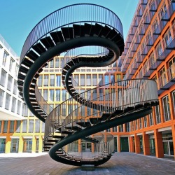 Umschreibung (“Circumscription”, an artwork by Olafur Eliasson