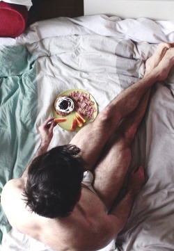 bahamvt:Breakfast in bed is the best