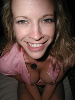 voyeurfollower:  Amazing hot milf! Sexy smile and nice tits