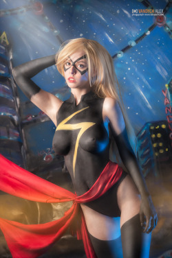 naughtyandsexynerdygirls: Ms. Marvel (body paint version)  