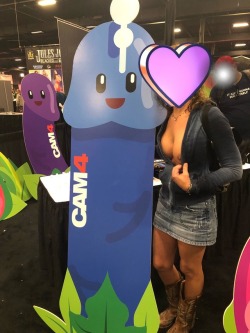 luvmyhotwife25:  Went to an Expo yesterday.  Had a lot of fun.