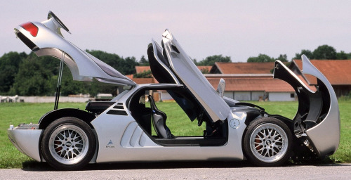 carsthatnevermadeit:  Lotec Sirius, 2000. A mid-engined supercar prototype with a twin-turbo Mercedes V12 engine which gave it a claimed top speed of 400kph