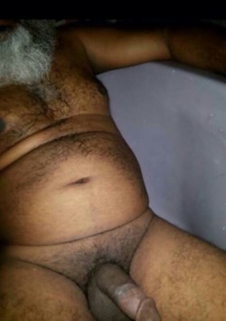 karin9999:  Bangladeshi Mulla from East London. Super sexy