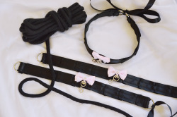 littlepinkkittenshop:Some finished collars off to kittens ♡♡