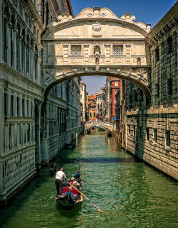 allthingseurope:  Bridge of Sighs, Venice (by David Ruiz Luna)