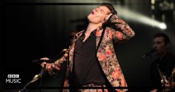 thedailystyles:  @bbcmusic: Can we make some noise for @Harry_Styles??