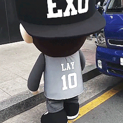 ethereal-baek: mascot xing cautiously walking up onto the pavement