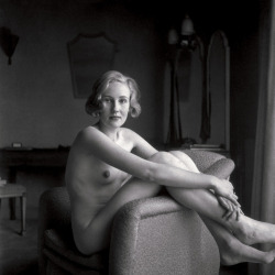 T.W. Salomon (attributed), ‘Female Nude in Armchair’ ca.