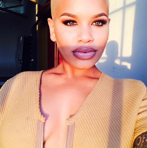 goingback2black: aloemom:  blackgirlsrpretty2:  SPOTLIGHT: IG: alissa.ashley  This was a religious experience  Yes. Yes. YES.   Cutie