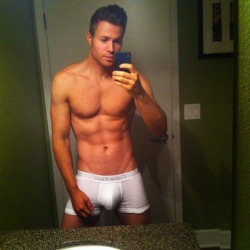 Ashley Parker Angel http://hotmusclejockguys.blogspot.com/2014/09/ashley-parker-angel.html