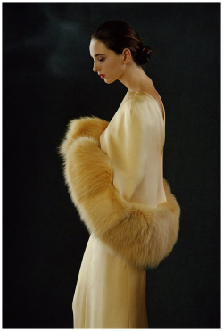 fawnvelveteen:Hubert de Givenchy, Ensemble, photographed by Frank