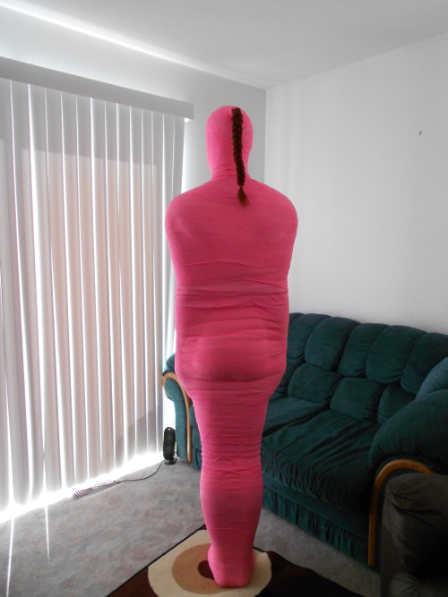 caseheart:  Why decorate with lamps/pictures when you can have some of these!! 