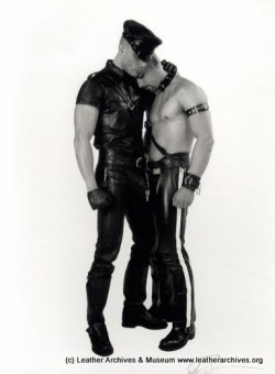 bootbrushpup:  leatherarchives:  A Sir and his boy photo by David