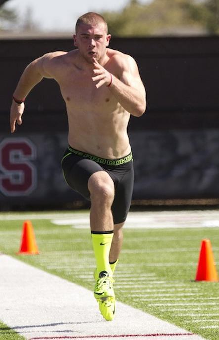 Stanford’s Zach Ertz Locker room interview -Â http://vimeo.com/56622736