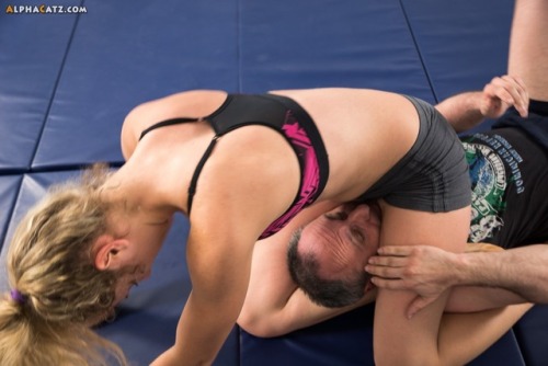 wrestling-mixfo:Search for Amateur Girls in your area looking for a good time tonight!