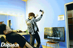 woohyunbiased: © dispatch 