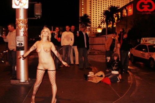 vegas strip #nsfw #RealPublicNudity