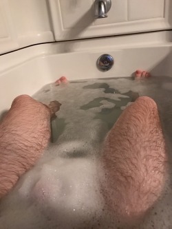 magikpelvis:Stereotypical bath pic with strategically placed