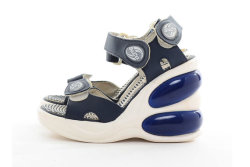 y2kaestheticinstitute:  Very blobby platform sandals by 9&Co,