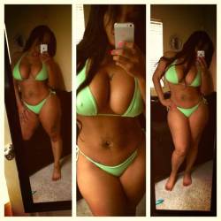 eboniespnsfwselfshots:  Hot ebony woman has numerous sizzling