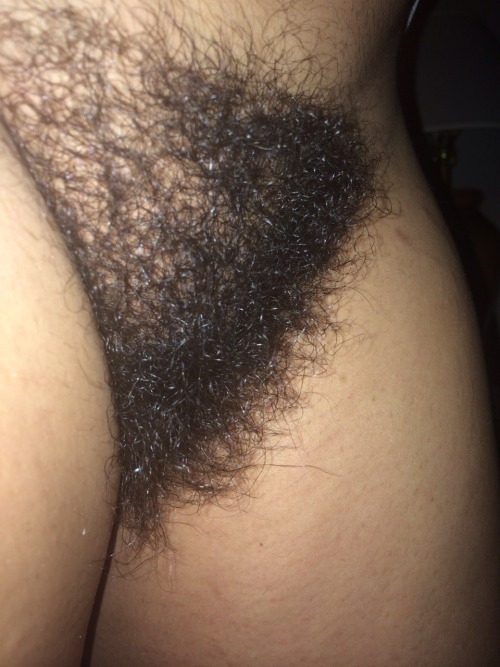 freefish54:  lovesithairy:  nevershaveyourbush:  I donâ€™t care what no one says but hairy pussy is the fucking best bro!  Big Bush time  ooooooo yessssss  fucking best! fucking hot!