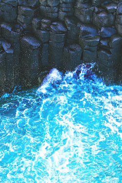 wavemotions:  Fingal Black and Blue