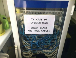 rage-comics-base:In case of cyberattack!
