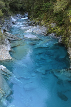 r2–d2:  The Blue Pools, Mt Aspiring National Park 