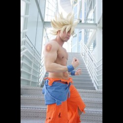 livingichigo:  Another shot of my Goku Cosplay. Enjoy. :)  Photography:
