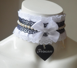 nekollars: Luxury collar with hidden D-ring and princess tag.