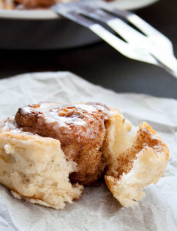 fullcravings:  Buttermilk Biscuit Cinnamon Rolls   Like this