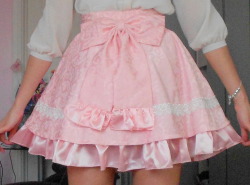 sukrina:  » SPREEPICKY « Lolita Cute Knotbow Flouncing Skirt