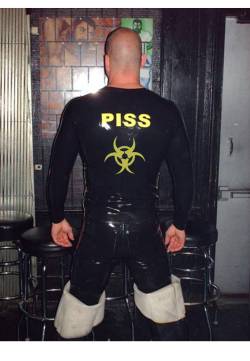 rubber-frank:  piercednshaved:  rubberbcn:  RUBBER BIOHAZARD