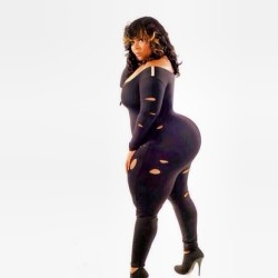 ynot75:  “ Catsuit Thick ”  #CatsuitThick #sexy #sexualhealing
