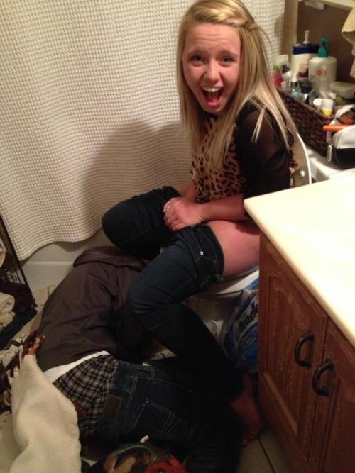 dimitrivegas:  toilet girls