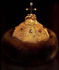 lostsplendor:  Russian Royal Headdress, 14th-17th Century: Shown