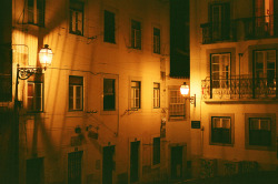 floeurs:Lisboa a Noite by Alex Maga on Flickr.