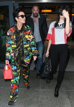 kylieandkendallblog:  12.7.15 Kendall and Kris arriving in London.