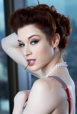 leboudoirerochic:  #MesDemoisellesErochic - Stoya  Elle tourne