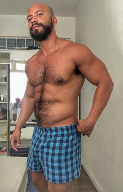 Follow my two hairy men blogs:http://sambrcln.tumblr.comhttp://hairysex.tumblr.com