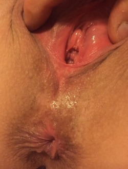 analbuttholes: sexyfknwife:  Spread my little pussy 💦💦💦💦💦
