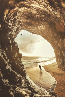 lsleofskye:  Caves and Waves | mikecoots