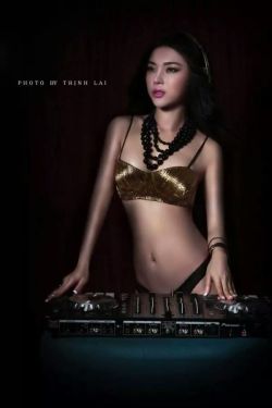 Sexy Vietnamese DJ Summer Hyunh