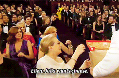 gloriouslyburdenedloki:  heyarigrande: Ellen Orders Pizza at