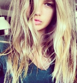 motz-hottest-eyecandy:  HOTTEST EYECANDY